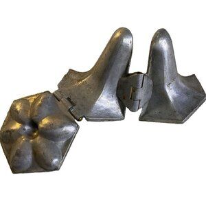Vintage 1970's Wilton Trumpet Flower Candy Cake Chocolate Mold Aluminum